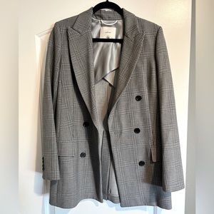 Brand New High Quality Aritzia Jacket (only tried on)